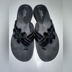 Clarks Women's Brinkley Black Floral Sandals